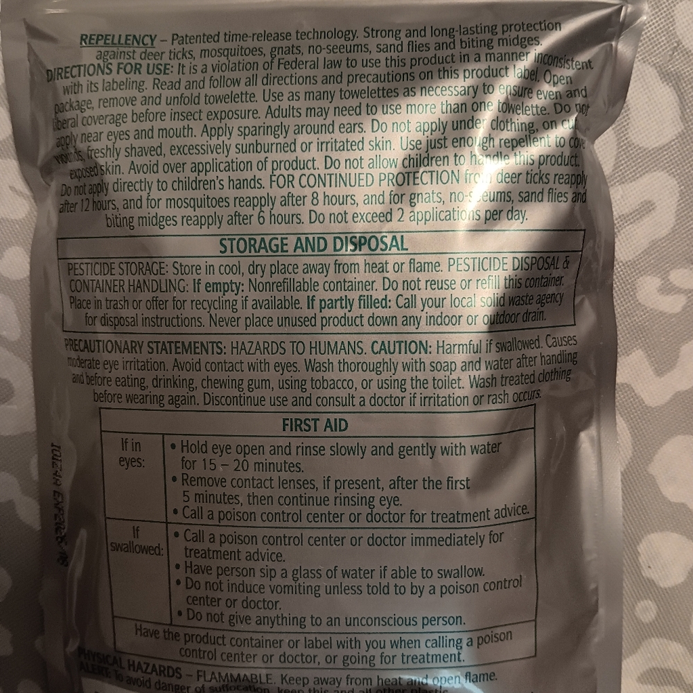 Avon Skin-So-Soft Bug Guard Towelettes - Silver and Orange - Picture 5 of 7